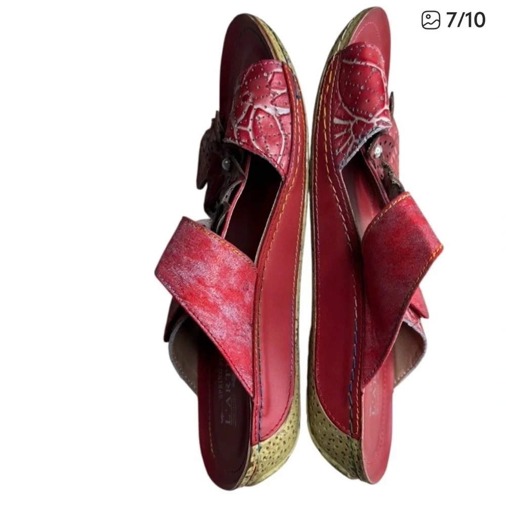 L'Artiste by Spring Step Karina Red Leather Slide Sandals. Size 41 - Picture 6 of 9